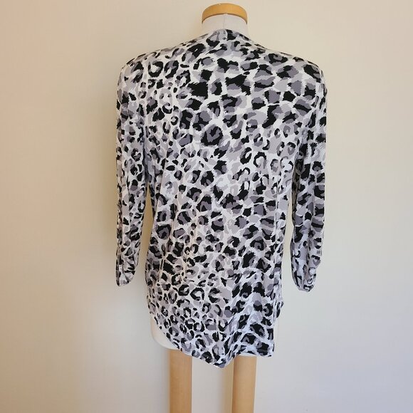 Jones New York Animal Print V Neck Tunic/Top - Picture 3 of 8